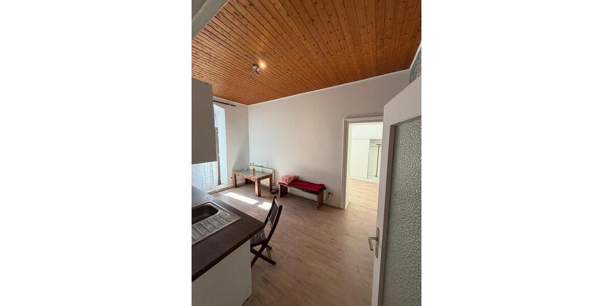 Erdgeschoßwohnung Köln Ehrenfeld - 3 Zimmer, 85 m&sup2;, 1.500&euro; | Angebot:26267502