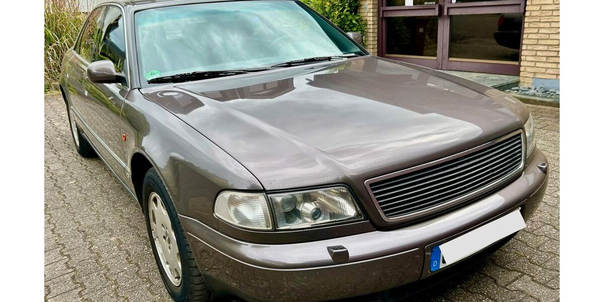 Audi A8 206.625 km 8.900 &euro; Bergisch-Gladbach 51429