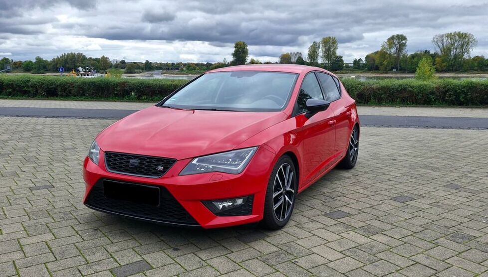 Seat Leon 97.900 km 10.600 € Niederkassel 53859