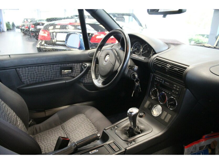 BMW Z3 1,9 Cabrio + Hardtop 73.342 km 9.980 € Euskirchen 53881