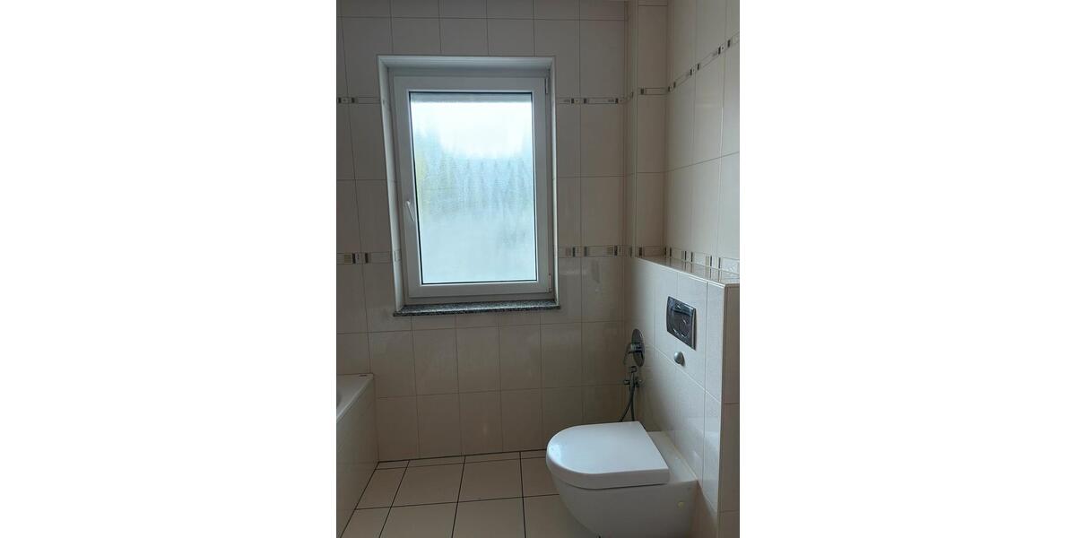 Bungalow Bonn Tannenbusch - 4 Zimmer, 118 m&sup2;, 1.800&euro; | Angebot:26340221