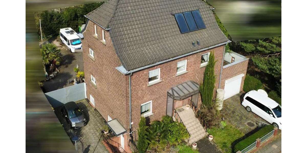 Einfamilienhaus Köln Porz - 12 Zimmer, 310 m&sup2;, 1.085.000&euro; | Angebot:26639216