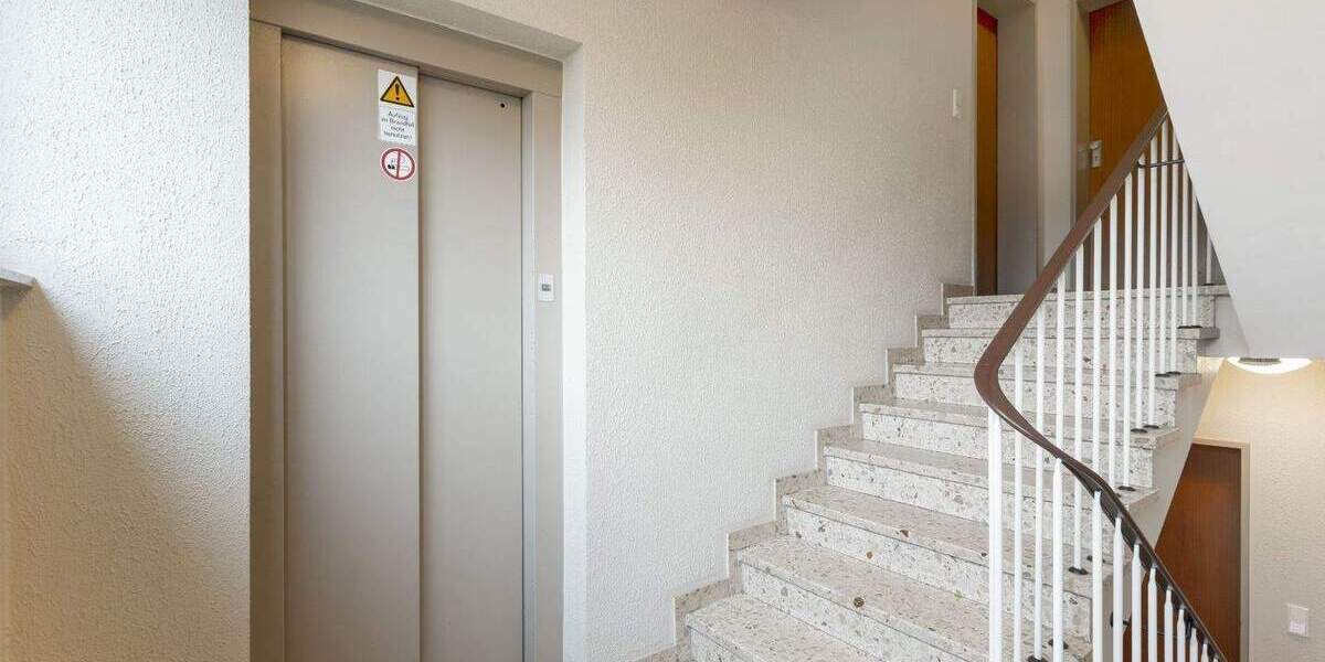 Etagenwohnung Köln Niehl - 3 Zimmer, 83 m&sup2;, 349.000&euro; | Angebot:25686961