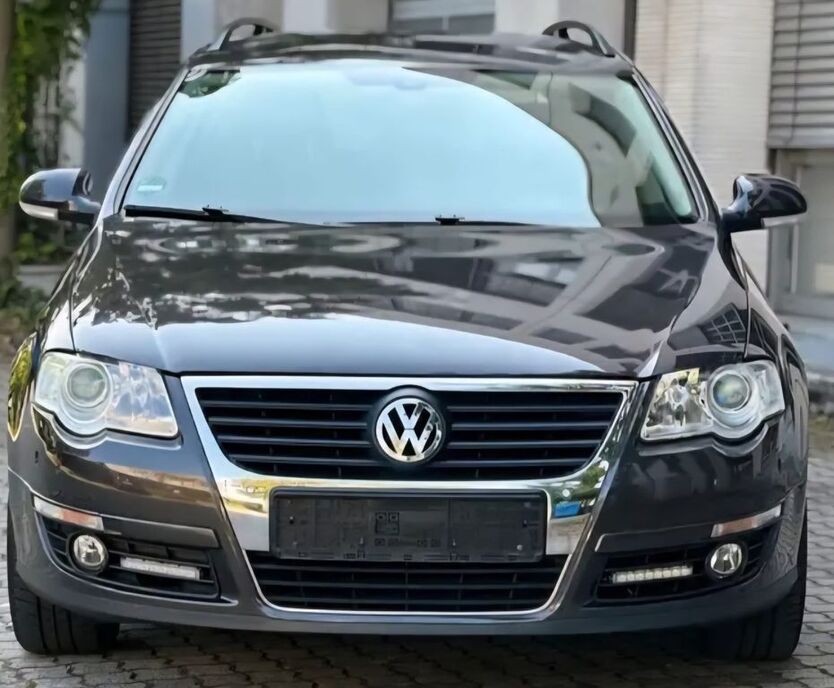 VW Passat 285.900 km 5.950 € Düsseldorf 40245