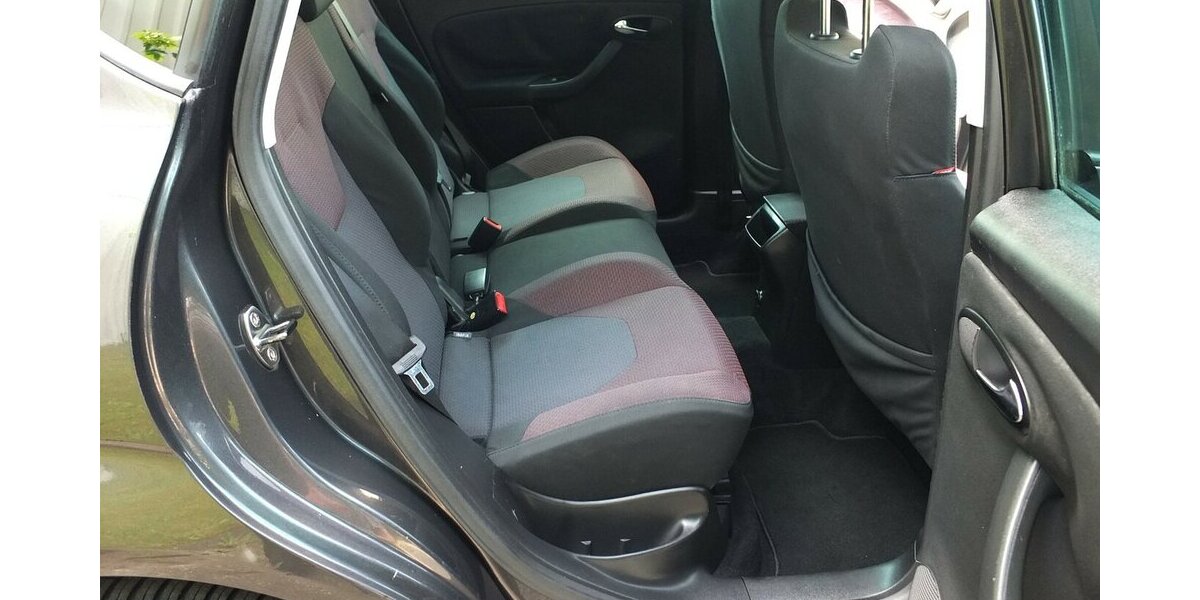 Seat Altea STYLE NAVI AHK PARKPILOT neuer Zahnriemen 162.222 km 4.500 &euro; Köln 50858