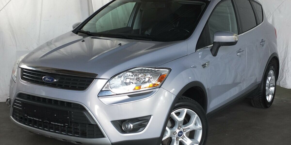 Ford Kuga 2:0 TDCI CHAMPIONS EDITION 4x4 AHK SPORT 189.518 km 5.998 € Köln 50858