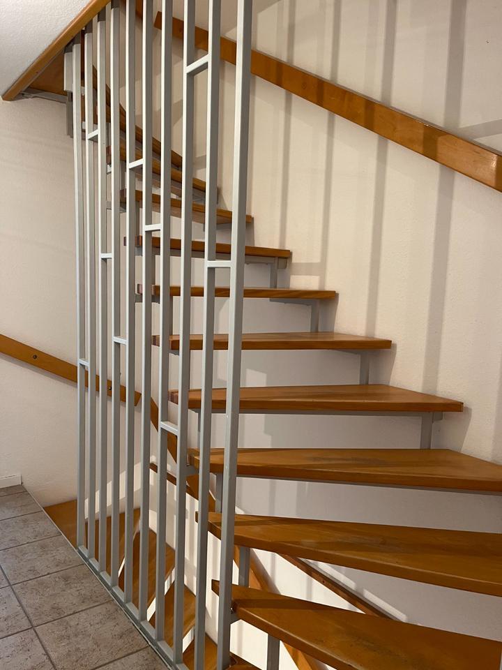**Renoviertes, großzügiges Reihenmittelhaus in Leverkusen Kursiefen**