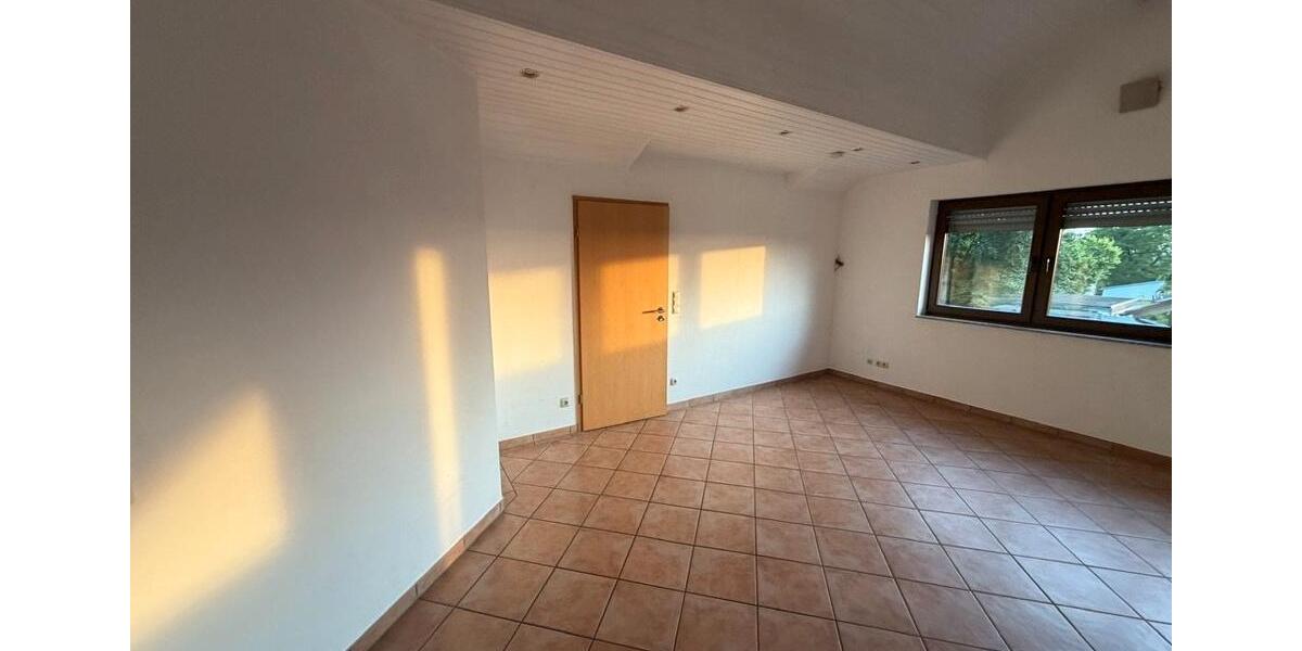 Dachgeschoßwohnung Overath - 2 Zimmer, 78 m&sup2;, 849&euro; | Angebot:27622321