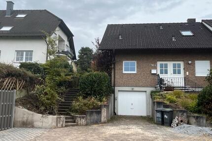 Günstiges, gepflegtes 4,5-Zimmer-Einfamilienhaus in Burscheid zimmer