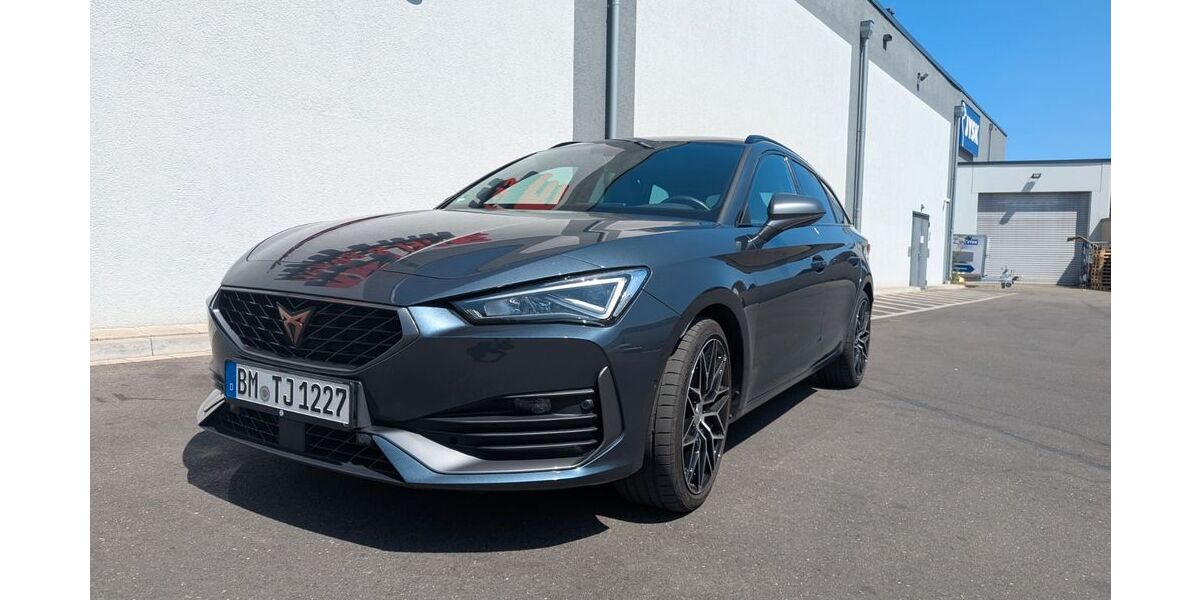 Cupra Leon 58.000 km 24.900 &euro; Brühl 50321
