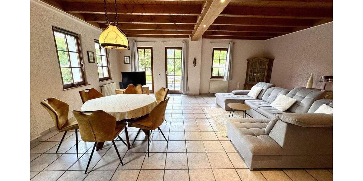 Mehrfamilienhaus, Wohnhaus Leverkusen Quettingen - 6 Zimmer, 191 m&sup2;, 599.000&euro; | Angebot:24401000