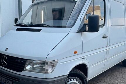 Mercedes-Benz Sprinter 223.000 km 9.950 &euro; Hilden 40721