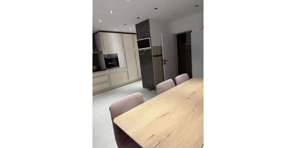 Erdgeschoßwohnung Köln Rodenkirchen - 5 Zimmer, 110 m&sup2;, 365.000&euro; | Angebot:26227648