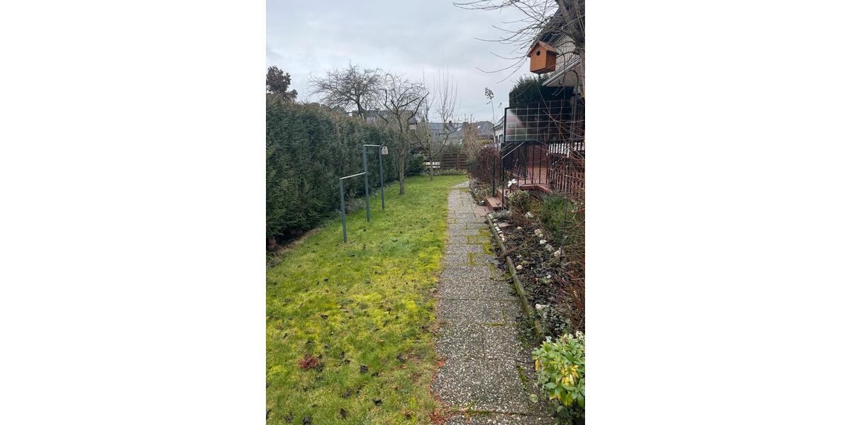 Erdgeschoßwohnung Niederkassel - 4 Zimmer, 85 m&sup2;, 1.400&euro; | Angebot:26396471