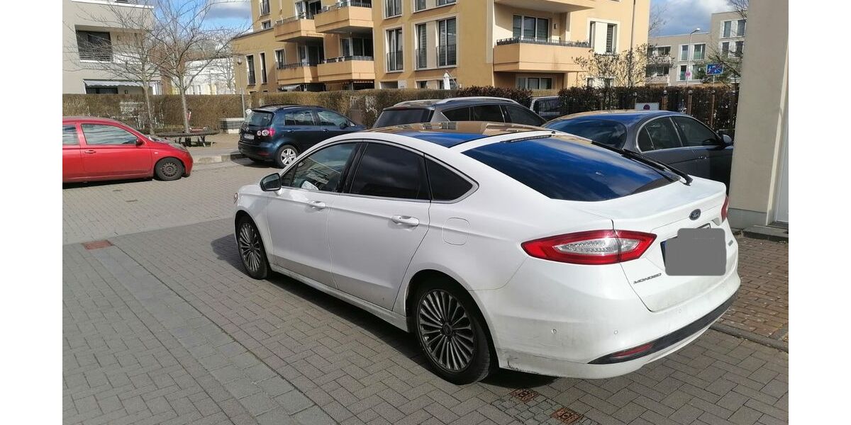 Ford Mondeo 164.500 km 8.999 &euro; Köln 51107
