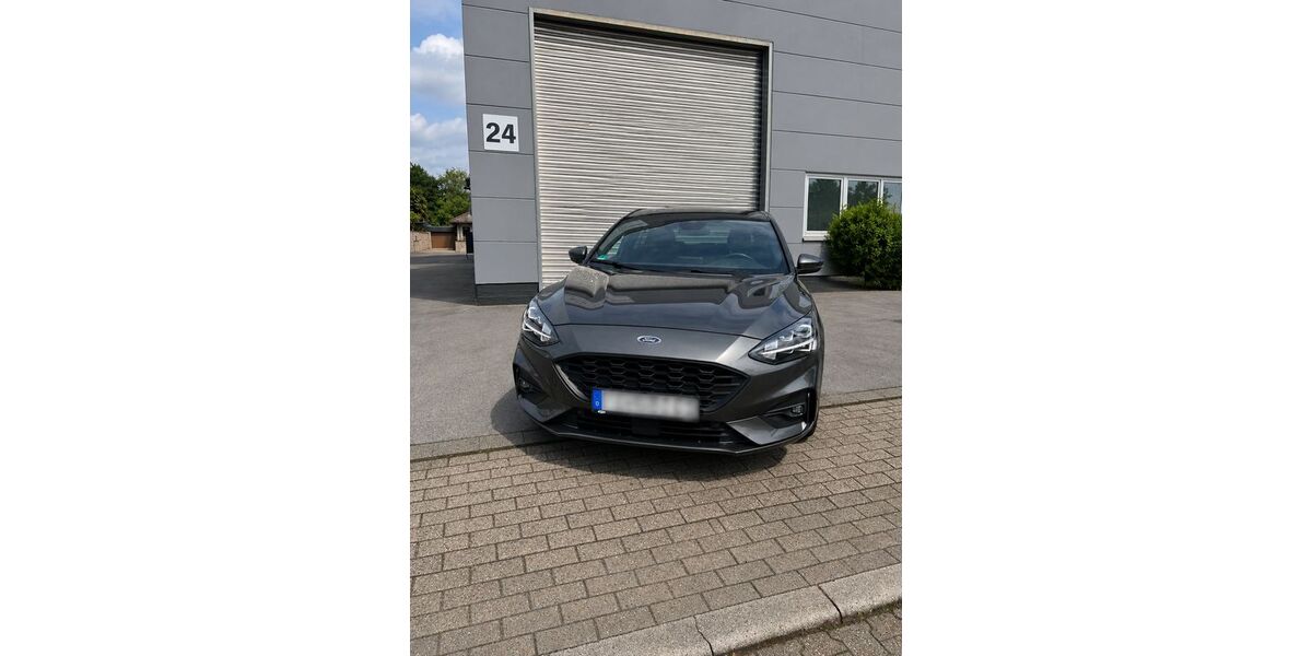 Ford Focus 86.300 km 20.900 &euro; Langenfeld 40764
