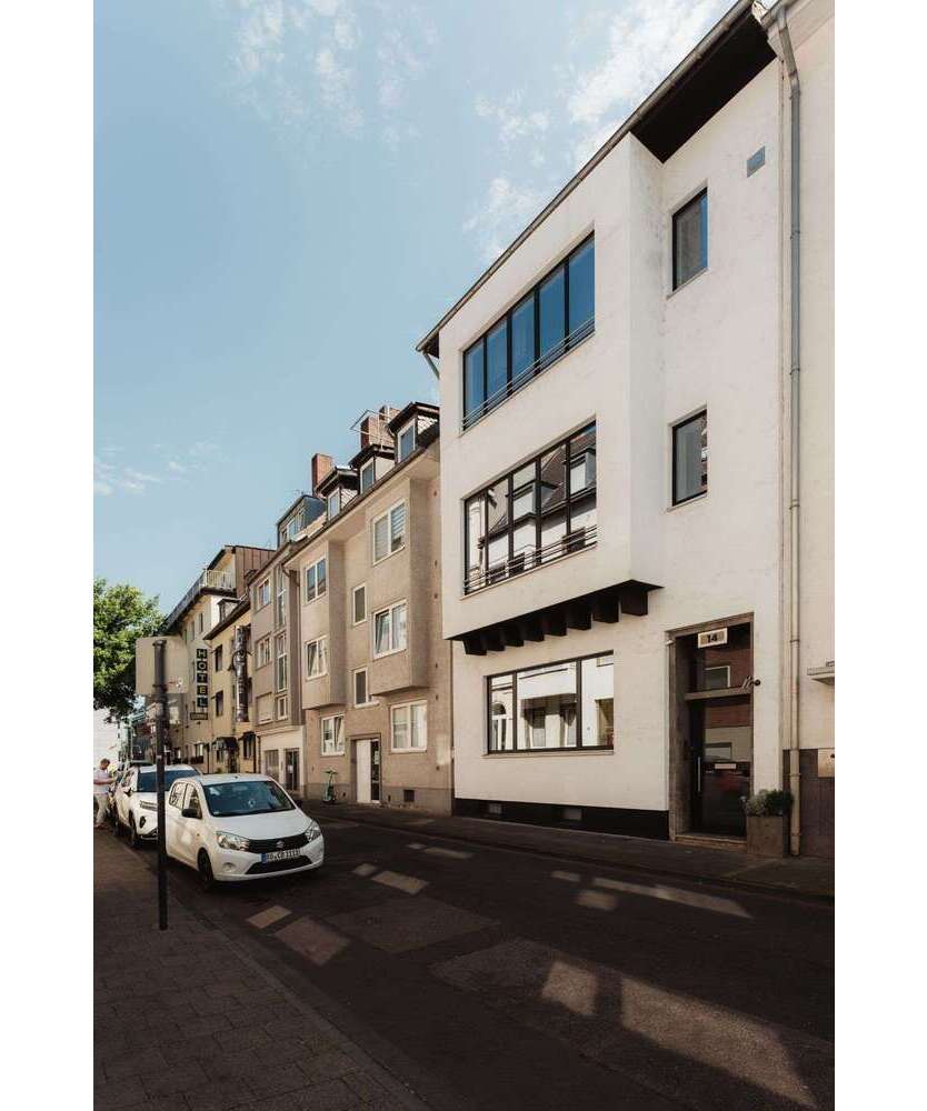 Haus zum Kaufen in Köln 1.598.000 € 306 m²