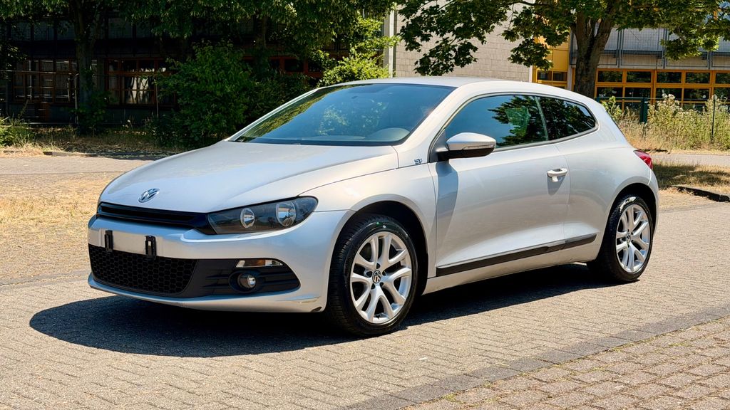 VW Scirocco 104.269 km 4.899 &euro; Kerpen 50170