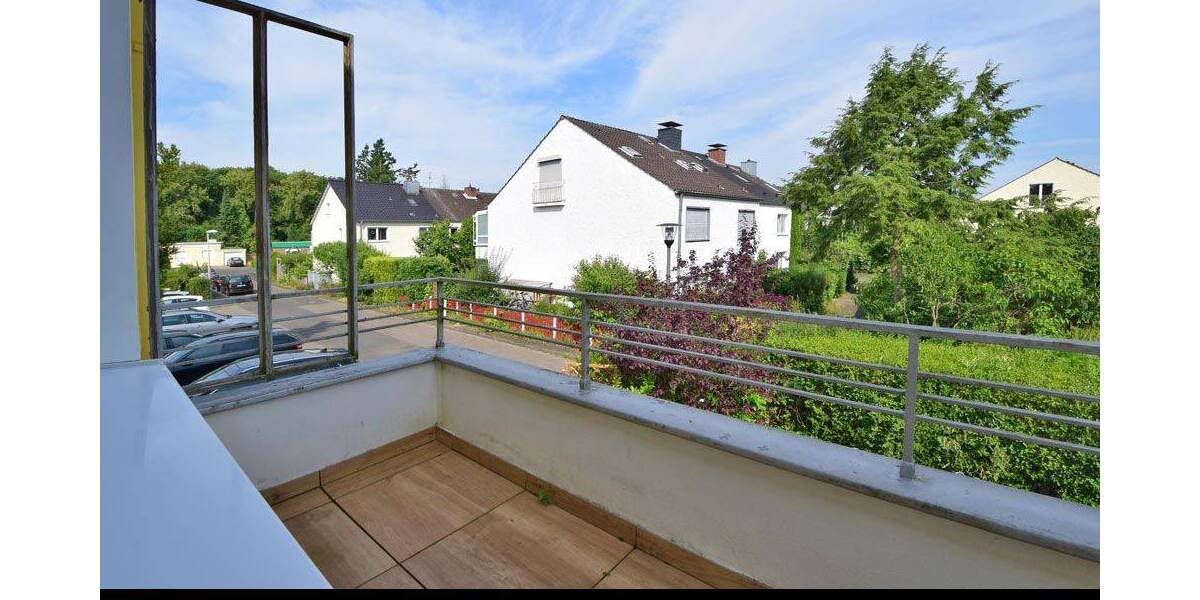 Kauf im Paket: 2 vermietete Wohnungen & 1 Garage in einem 3-Familienhaus in Bonn-Röttgen. 6 zimmer