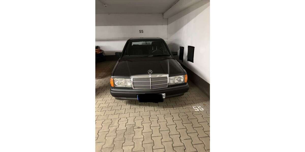 Mercedes-Benz 190 222.222 km 6.000 &euro; Köln 51105