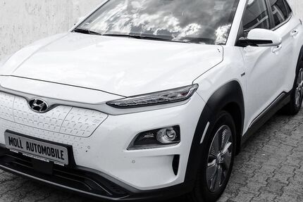 Hyundai KONA 25.560 km 20.980 € Köln 50825