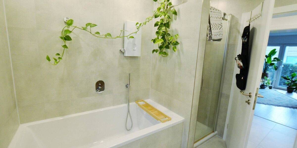 Etagenwohnung Troisdorf Spich - 4 Zimmer, 100 m&sup2;, 1.295&euro; | Angebot:26236530