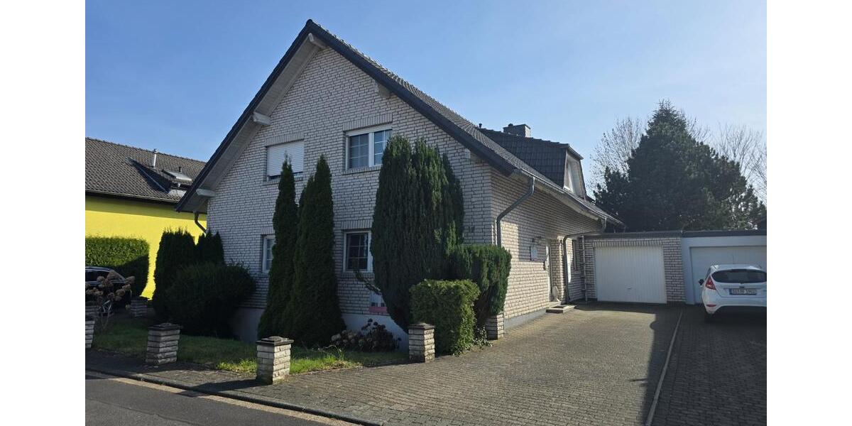 Etagenwohnung Neunkirchen-Seelscheid Seelscheid - 3 Zimmer, 106 m&sup2;, 1.000&euro; | Angebot:25417056