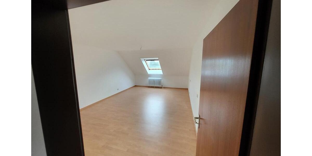 Dachgeschoßwohnung Euskirchen Dom-Esch - 2 Zimmer, 71 m&sup2;, 750&euro; | Angebot:24982474