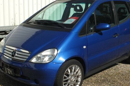 Mercedes-Benz A 190 AVANTGARDE AUTOMATIK KLIMA TEILLEDER 173.215 km 3.704 &euro; Köln 50858