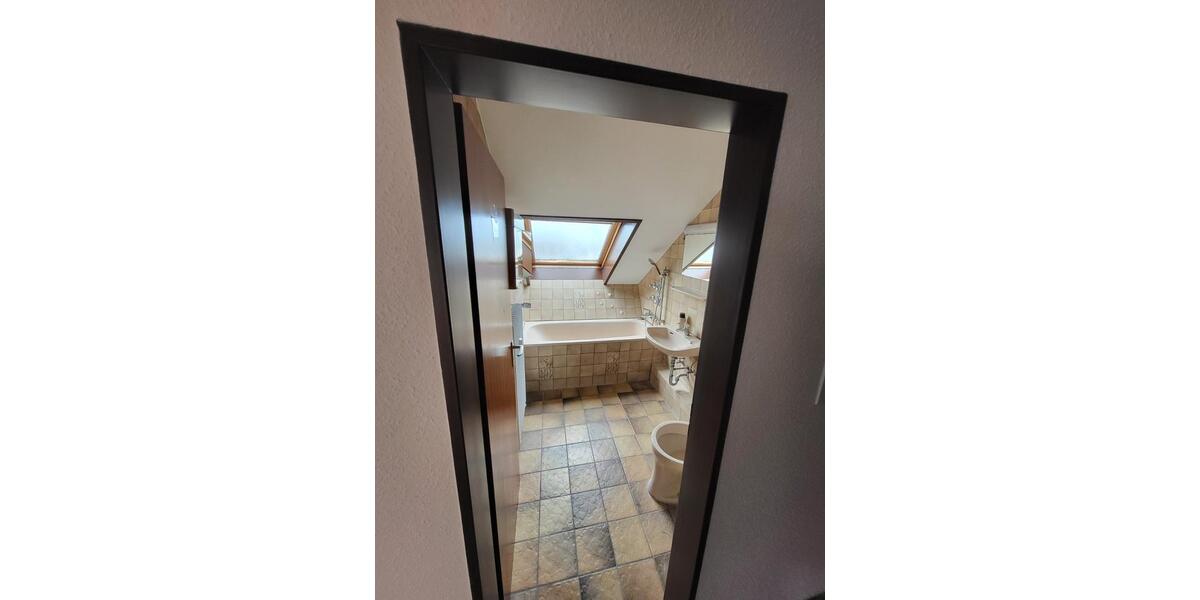 Dachgeschoßwohnung Euskirchen Dom-Esch - 2 Zimmer, 71 m&sup2;, 750&euro; | Angebot:24982474