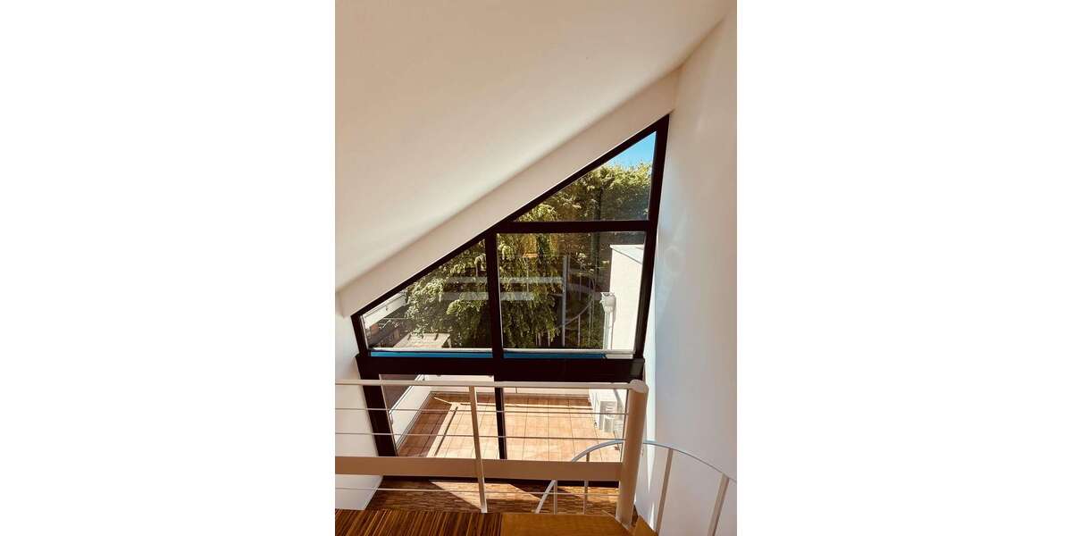 Etagenwohnung Köln Weiden - 2.5 Zimmer, 92 m&sup2;, 1.656&euro; | Angebot:27080702