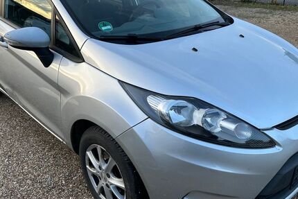 Ford Fiesta 210.000 km 2.200 &euro; Bergisch Gladbach bei Köln 51469