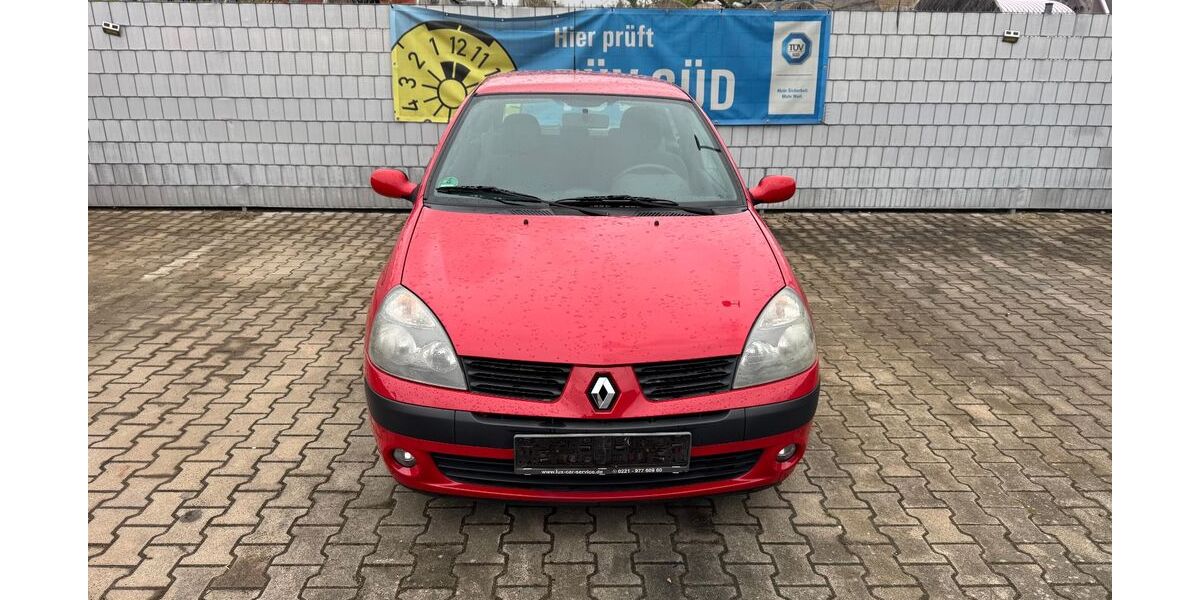 Renault Clio 164.000 km 1.200 &euro; Köln 50739