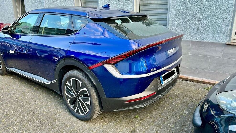 EV6
