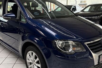 VW Touran 174.000 km 7.700 € Leverkusen 51371