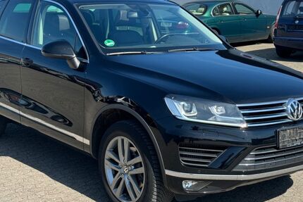 VW Touareg 214.650 km 17.350 € Bornheim 53332