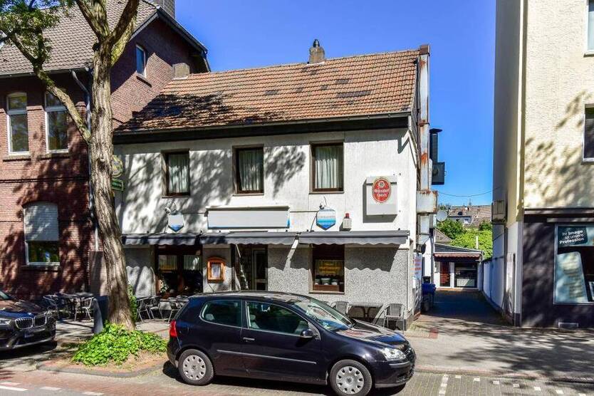 Baugrundstück für Wohn-Geschäftshaus * Baugenehmigung liegt vor * Abrucharbeiten müssen noch durchgeführt werden!