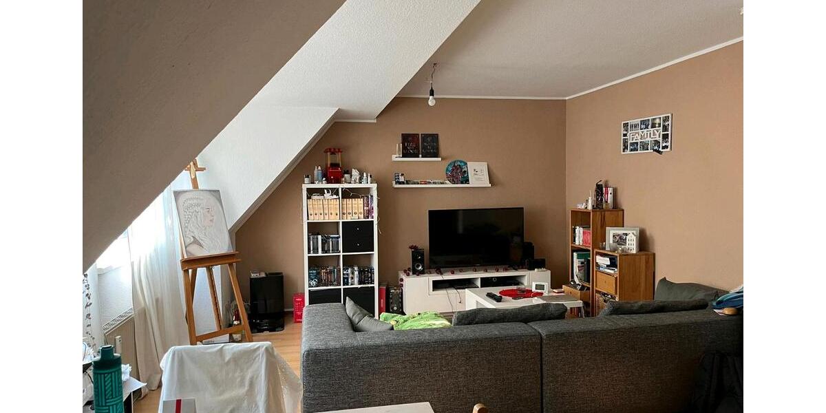 Dachgeschoßwohnung Köln Nippes - 2 Zimmer, 49 m&sup2;, 210.000&euro; | Angebot:25844555