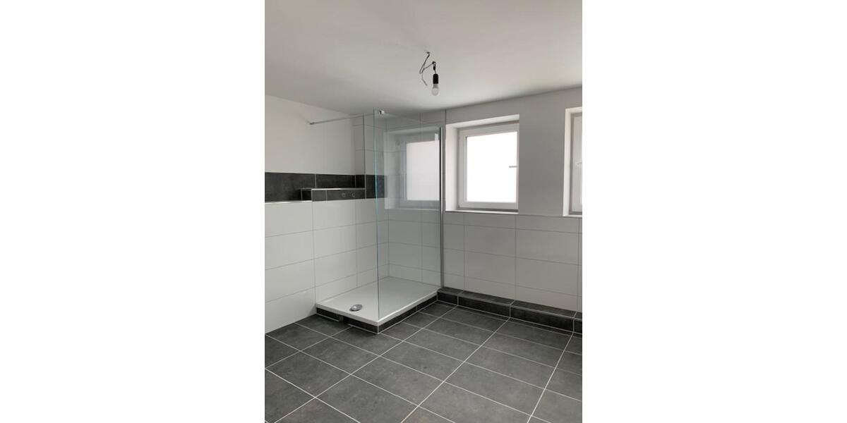 Doppelhaushälfte Rommerskirchen - 6 Zimmer, 140 m&sup2;, 1.700&euro; | Angebot:25274628