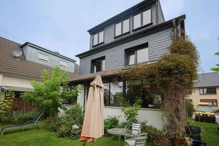 Haus zum Kaufen in Langenfeld Reusrath 450.000 € 119.18 m² 6 zimmer