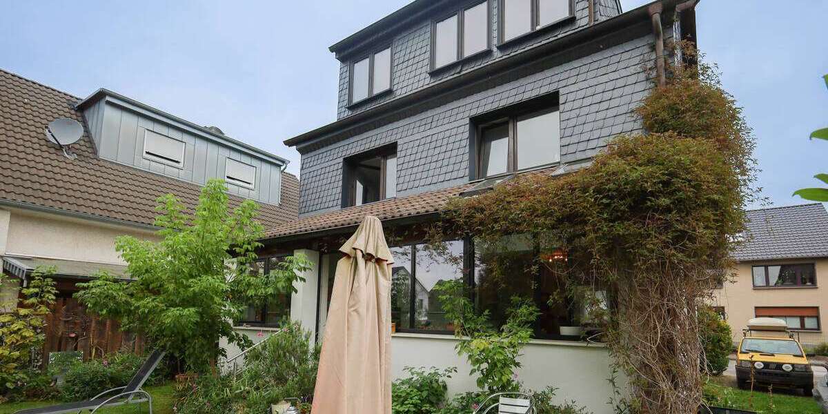 Haus zum Kaufen in Langenfeld Reusrath 450.000 € 119.18 m² 6 zimmer