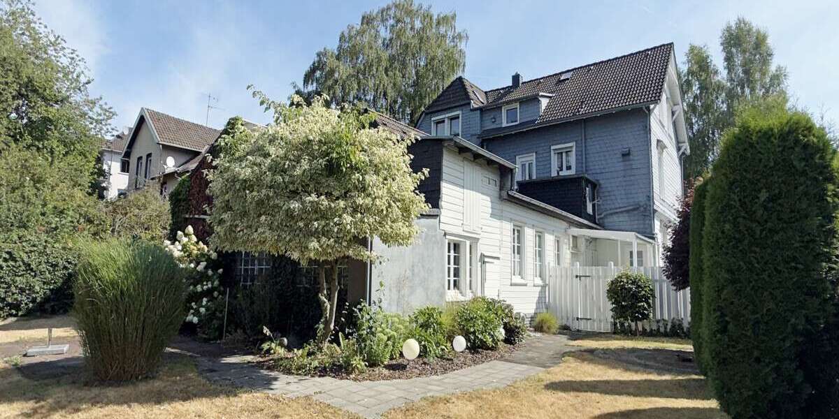 Einfamilienhaus Solingen Wald - 10 Zimmer, 289 m&sup2;, 398.000&euro; | Angebot:27321696