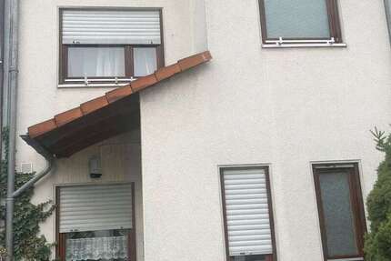 Haus Köln Chorweiler - 5 Zimmer, 120 m&sup2;, 550.000&euro; | Angebot:25632096