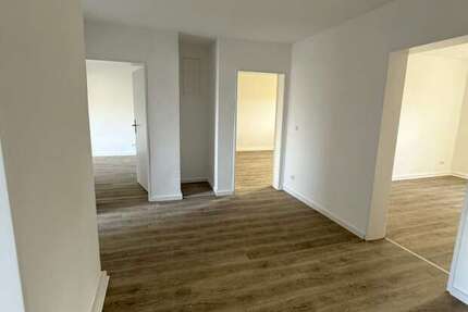 Wohnung zum Mieten in Brühl 1.100 € 83.97 m² 4 zimmer