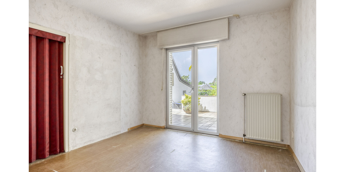 Echtes Raumwunder auf großem Sonnen-Grundstück in guter Wohnlage. Hier ist flexible Nutzung möglich! - Zweifamilienhaus Weilerswist | Angebot:27317017