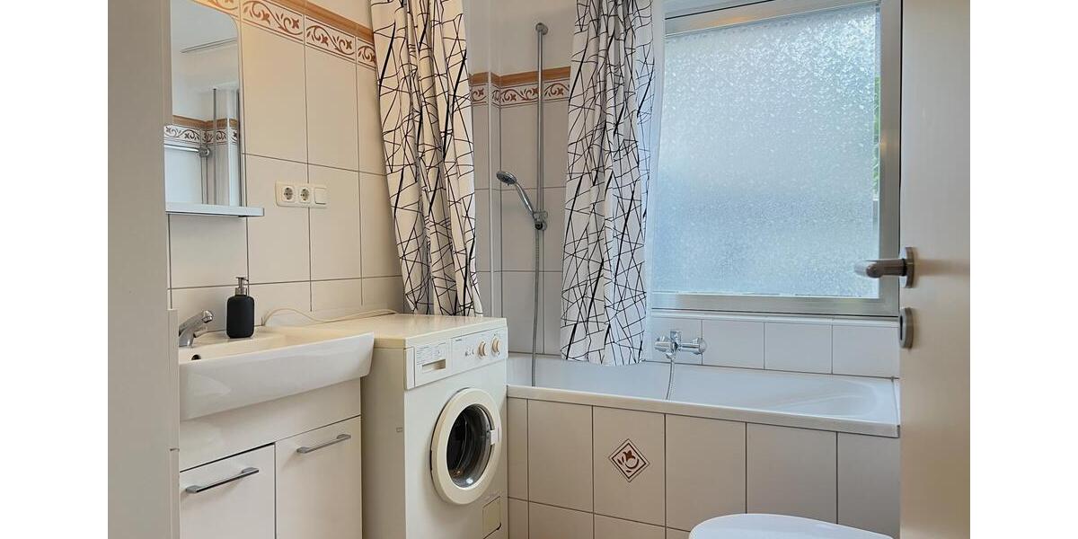 Stilvoll möblierte Doppelhaushälfte mit Top-Anbindung in Köln-Lövenich 4 zimmer