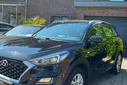 Hyundai TUCSON 164.000 km 14.500 &euro; Solingen 42651