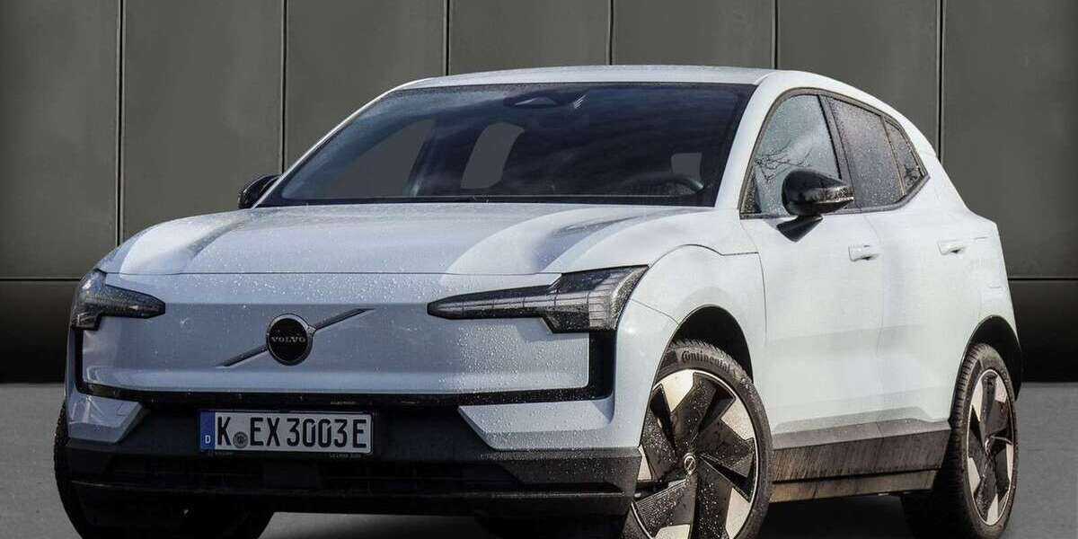 Volvo EX30 2.500 km 38.330 &euro; Köln 50968