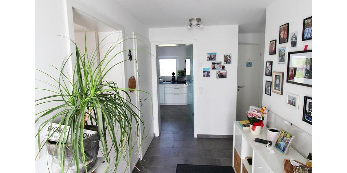 Erdgeschoßwohnung Overath - 4 Zimmer, 115 m&sup2;, 1.690&euro; | Angebot:25444601