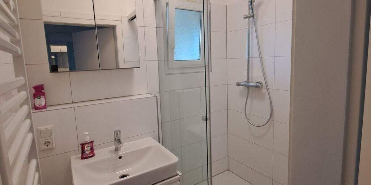 WG-Zi. in möbl. 3er WG ( only male) - nach Kernsanierung - Denkmalsiedlung 